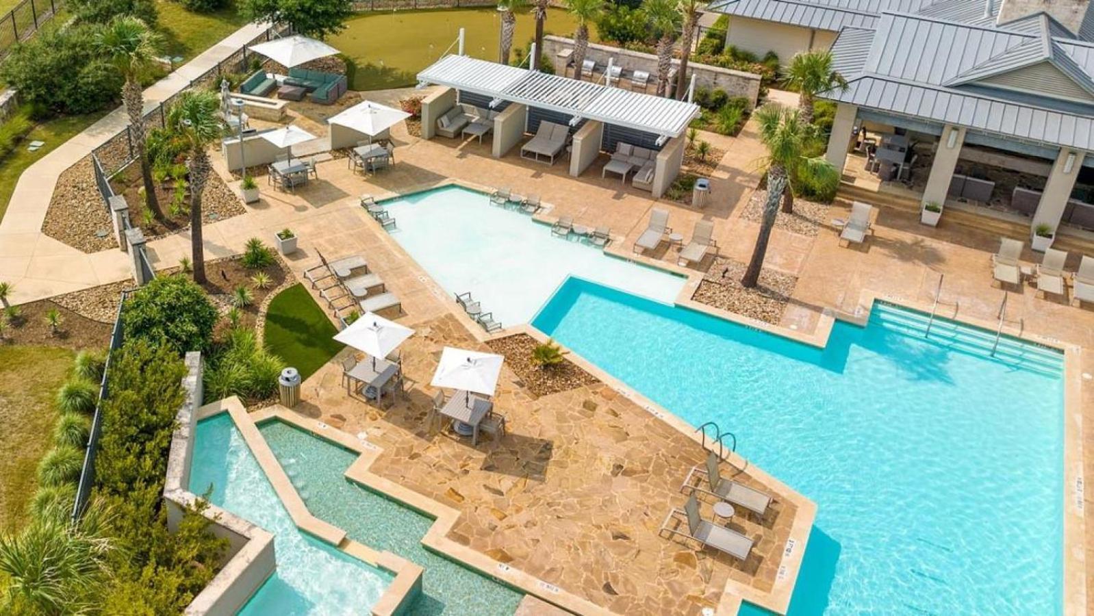 Landing At The Green At Plum Creek - 2 Bedrooms In Kyle Esterno foto